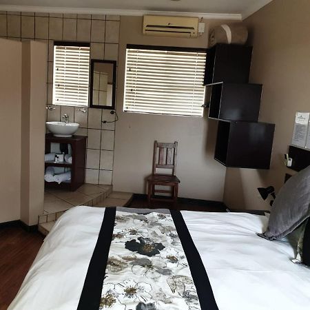 Tsessebe Guesthouse Bloemfontein Exterior foto